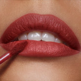 Charlotte Tilbury Airbrush Flawless Lip Blur Liquid Lipstick - Walk Of No Shame Blur